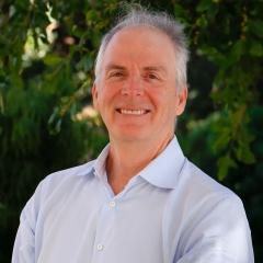 Prof. Craig Hawker Headshot