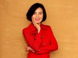 Thuc-Quyen Nguyen headshot