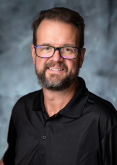Tom R. Pettus Headshot