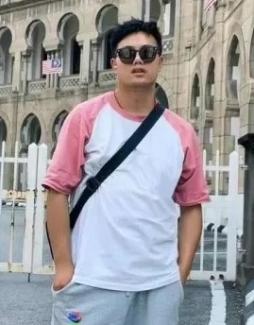 WeiWei Chai Headshot