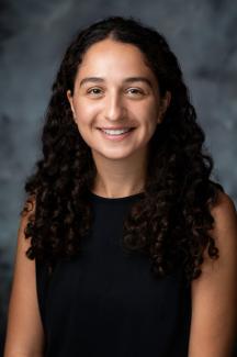 Gillian Weissman Headshot