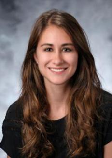 Lindsay Robinson Headshot