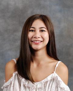 Julianne Truong Headshot